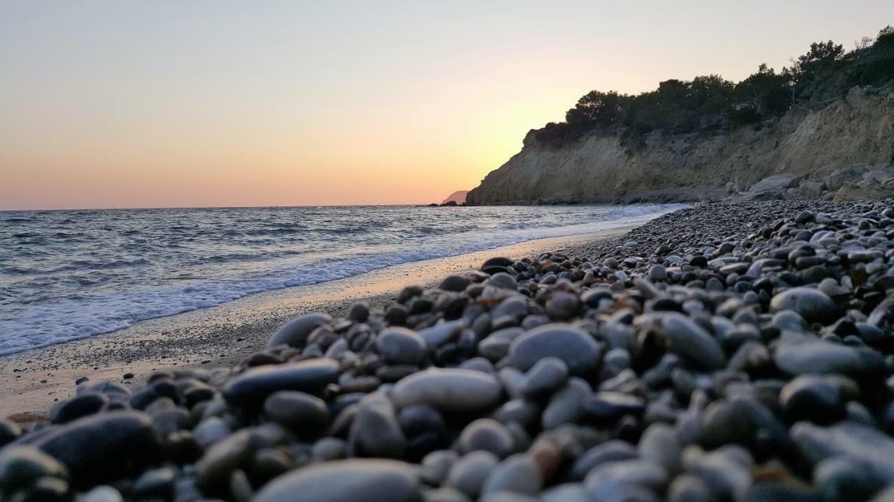 Limeri Traditional Guest House Monolithos  Luaran gambar